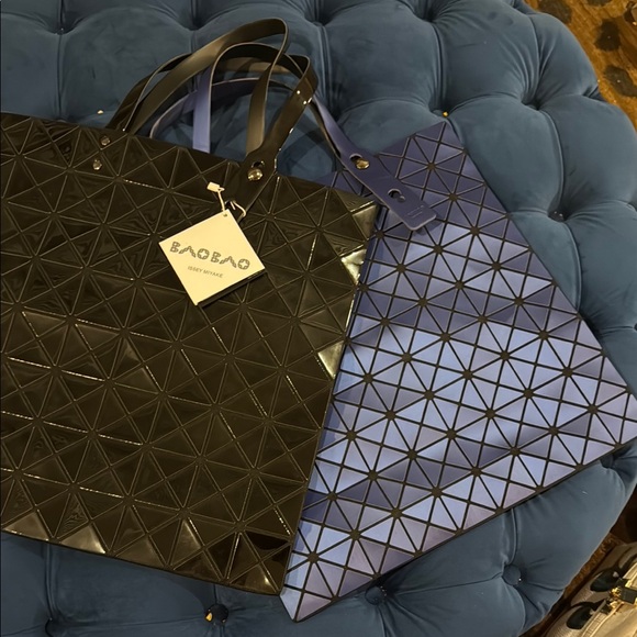 Handbags - Women's Black and Blue Geometric Tote Bag Set